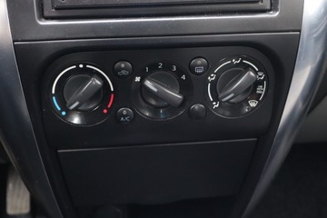 Suzuki SX4 I Hatchback Facelifting 1.6 DDiS 90KM 2010 Suzuki SX4 1.6 DDiS, Navi, Klima, Parktronic,ALU, zdjęcie 11