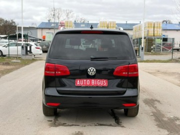 Volkswagen Touran II 2.0 TDI 140KM 2015 Volkswagen Touran Highline 7 osobowy navi, zdjęcie 6