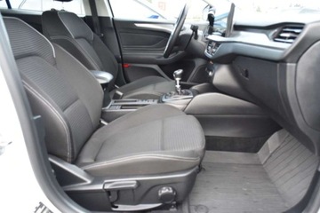 Ford Focus IV Kombi Facelifting 1.0 EcoBoost 125KM 2023 Ford Focus SalonPL 1.0 125KM Combi Titanium Climatronic Tempomat LED VAT23, zdjęcie 30