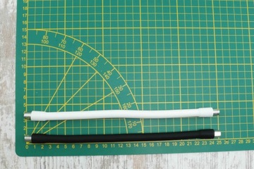 Biała elastyczna rurka M10x1 peszel do lampy Giętka rurka do lamp handmade