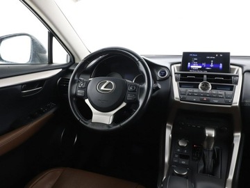 Lexus NX I SUV 300h 197KM 2015 Lexus NX HEV 4x4 skóra el. sterowane i grzane, zdjęcie 15