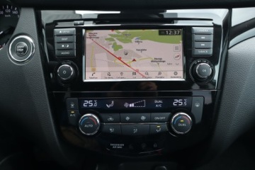 Nissan Qashqai II Crossover Facelifting 1.3 DIG-T 158KM 2020 Nissan Qashqai 1.3 DIG-T, Salon Polska, zdjęcie 18