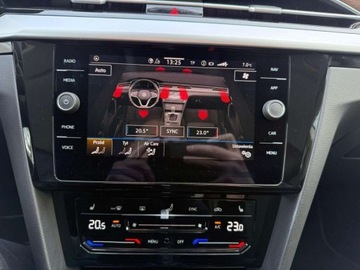 Volkswagen Arteon Fastback Facelifting 2.0 TSI 190KM 2022 Volkswagen Arteon 2.0TSI 190KM ELEGANCE DSG Kamera ACC NiskiPrzebieg ASO S, zdjęcie 26