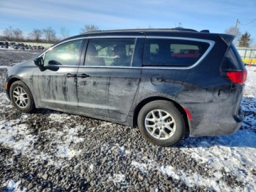 Chrysler Voyager V 2020 Chrysler Voyager 2020 r., 3,6 L LXI 3.6 Benzyna 287KM, zdjęcie 3