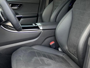 Mercedes GLC C254/X254 2025 GLC Coupe 300 e 4-Matic AMG Line 2.0 (360KM) 2025, zdjęcie 4