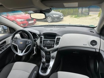 Chevrolet Cruze Sedan 1.6 16V DOHC 124KM 2011 Chevrolet Cruze Przebieg 92tyskm!!! bezwypadkowy 1.6 Benzyna 124KM, zdjęcie 11