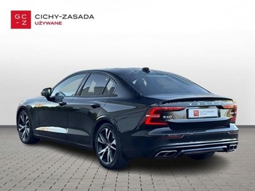 Volvo S60 III 2021 Volvo S60 2.0 B5 250KM AWD R Design ACC Kamera Virtual LED Grzana SzybaSal, zdjęcie 2