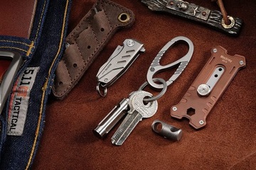 Титановый карабин KM08 брелок с ключом