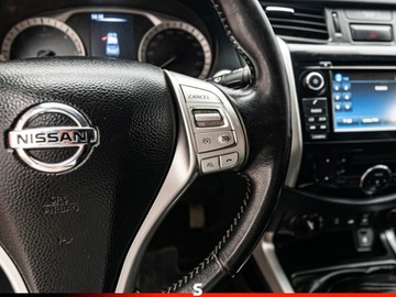 Nissan Navara IV Double Cab 2.3 190KM 2018 NISSAN Navara 2.3 dCi Tekna Pickup 190KM 2018, zdjęcie 13