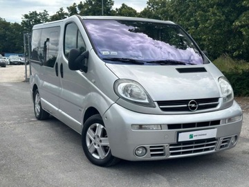 Opel Vivaro A 2006 Opel Vivaro Opel Vivaro kampervan 7 osobowy 3 x klima Westfalia lozko kamp, zdjęcie 12