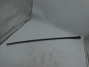 НАКЛАДКА ВЕТРОВОГО СТЕКЛА ЛЕВАЯ FORD FOCUS Mk3 2011-18