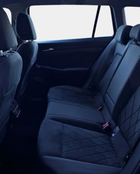 Volkswagen Golf VIII Variant 2.0 TDI 150KM 2022 Volkswagen Golf Variant Tempomat proaktywny ACC- Virtual Cockpit- Alcantar, zdjęcie 30