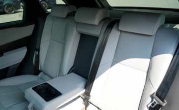 Land Rover Range Rover Velar SUV Facelifting 3.0 P400 400KM 2026 Land Rover Range Rover Velar 3.0 I6 400 PS AWD Auto Belgravia Edition 3.0, zdjęcie 28