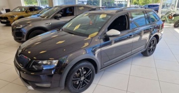 Skoda Octavia III Scout 2.0 TDI 184KM 2016 Skoda Octavia 2.0 TDI 184KM Scout DSG 4x4 Panoramadach 2.0 Diesel 184KM, zdjęcie 1