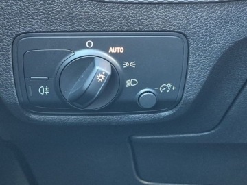 Audi Q2 SUV Facelifting 1.0 30 TFSI 110KM 2022 Audi Q2 Niski Przebieg Kamera cofania podgrzewane fotele Benzyna 110KM, zdjęcie 15