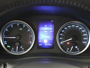 Toyota Corolla XI Sedan Facelifting 1,6 Valvematic 132KM 2017 Toyota Corolla 1.6 Valvematic, Salon Polska, zdjęcie 10