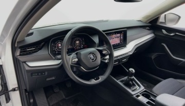 Skoda Octavia IV Liftback 1.5 TSI EVO 150KM 2024 Skoda Octavia 1.5TSI 150KM Selection SalonPL SerwisASO Virtual Matrix Kess, zdjęcie 15