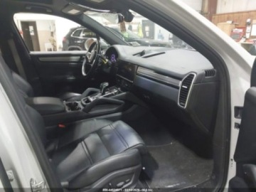 Porsche Cayenne III 2023 Porsche Cayenne Platinum Edition 2023 3.0 Benzyna 335KM, zdjęcie 10