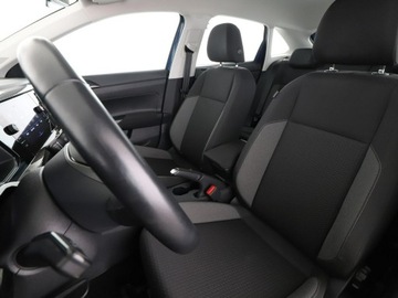 Volkswagen Taigo 1.0 TSI 95KM 2022 Volkswagen Taigo navi LED klima auto virtual, zdjęcie 12