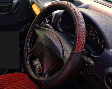 Pokrowiec na kierownice Czarno Czerwony nakładka skóra 37-39 cm POK-R CZERW