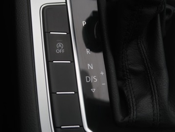 Volkswagen Passat B8 Variant 2.0 TDI BlueMotion SCR 150KM 2016 VW Passat 2.0 TDI, Automat, Navi, Klima, zdjęcie 11