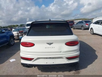 Bentley Bentayga 2022 Bentley Bentayga V8 2022 4.0l 4.0 Benzyna 542KM, zdjęcie 3