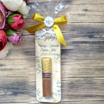 Благодарим гостей шоколадом и Святым Причастием