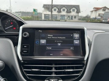 Peugeot 208 I Hatchback 5d Facelifting 1.2 PureTech 82KM 2015 Peugeot 208 Klima*Pdc*Tylko 86000km, zdjęcie 16