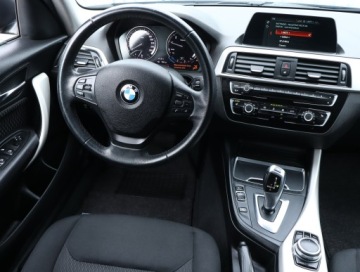 BMW Seria 1 F20-F21 2018 BMW 1 118i, Automat, VAT 23%, Skóra, Navi, Klima, zdjęcie 6
