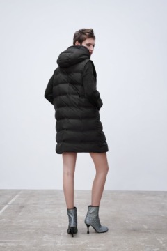 ЧЕРНАЯ СТЕГАНАЯ БЕСШОВНАЯ ЖИЛЕТКА ZARA 34