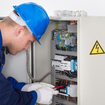 ПРЕДУПРЕЖДАЮЩИЕ НАКЛЕЙКИ ЭТИКЕТКИ ПОРАЖЕНИЕ ЭЛЕКТРИЧЕСКИМ ТОКОМ