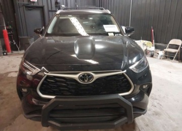 Toyota Highlander III 2023 Toyota Highlander XLE, od ubezpieczalni 2.4 Benzyna 265KM, zdjęcie 2