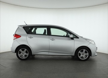 Subaru Trezia 1.4D 90KM 2012 Subaru Trezia 1.4 D-4D, Klima,ALU, zdjęcie 5