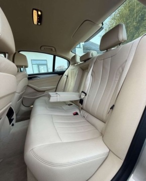 BMW Seria 5 G30-G31 2019 BMW Seria 5 BMW Seria 5 2.0 Hybryda Plug-in 184KM, zdjęcie 26