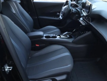 Peugeot 2008 II SUV 1.5 BlueHDi 130KM 2020 Peugeot 2008 1.5 BlueHDi, Automat, Skóra, Navi, zdjęcie 8