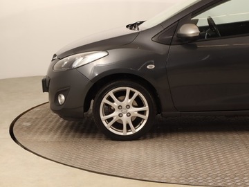 Mazda 2 II Hatchback 5d Facelifting 1.3 MZR 84KM 2014 Mazda 2 1.3 i, Klima, Klimatronic, Parktronic, zdjęcie 13