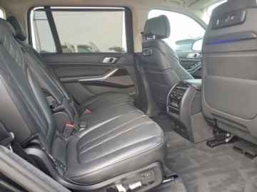 BMW X7 2019 BMW X7 xDrive50i 2019 4.4 Benzyna 456KM, zdjęcie 11