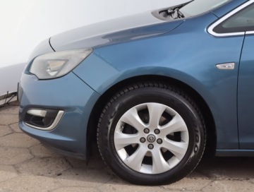 Opel Astra J GTC 1.4 Turbo ECOTEC 140KM 2015 Opel Astra 1.4 T, Salon Polska, Klima, zdjęcie 12