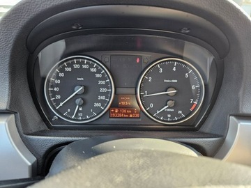 BMW Seria 3 E90-91-92-93 Coupe E92 320i 170KM 2008 BMW 320 2,0 benzyna 170KM, zdjęcie 12