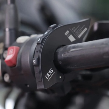 EJEAS EUC, установленный на руле, пульт дистанционного управления BT Walkie Talkie