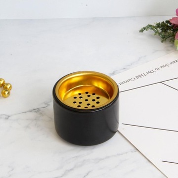 Керамический набор с курильницей конусовидной формы. Простой декор