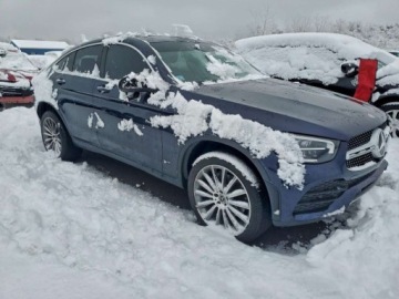 Mercedes GLC C253 2021 Mercedes-Benz GLC 2021 MERCEDES-BENZ GLC COUPE 300 4MATIC 2.0 Benzyna 255KM, zdjęcie 3