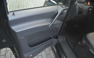 Mercedes Vito W639 Kombi Facelifting 122 CDI 224KM 2011 Mercedes-Benz Vito Mercedes-Benz Vito 3.0 Diesel 224KM, zdjęcie 18