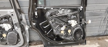 DVEŘE ZADNÍ LEVÉ LEVÝ JEEP COMMANDER II 21R- KOMPLETNÍ