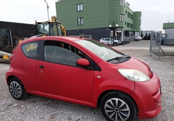 Peugeot 107 Hatchback 5d 1.0 12V 68KM 2006 Peugeot 107 Peugeot 107 Benzyna 68KM, zdjęcie 5