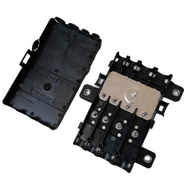 РОЗЕТКА ПРЕДОХРАНИТЕЛЕЙ 4x MIDI VAL MTA