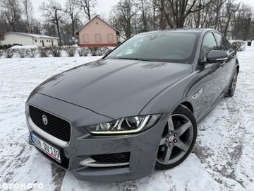 Jaguar XE Sedan 2.0 i4 180KM 2018 Jaguar XE Jaguar XE 2.0 D R-Sport 2.0 Diesel 180KM, zdjęcie 3