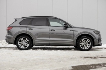 Volkswagen Touareg III SUV 3.0 V6 SCR TDI 286KM 2022 Volkswagen Touareg R-Line 3.0 TDI 286 KM Masaz Hak Salon PL Autotrade, zdjęcie 9