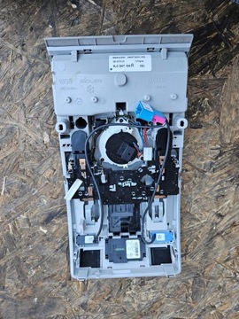 AUDI Q7 4L LAMPA OSVĚTLENÍ KABINY 4L0947135R