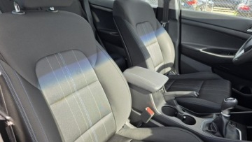 Hyundai Tucson III SUV 1.6 GDI 132KM 2016 Hyundai Tucson Climatronic, zdjęcie 9